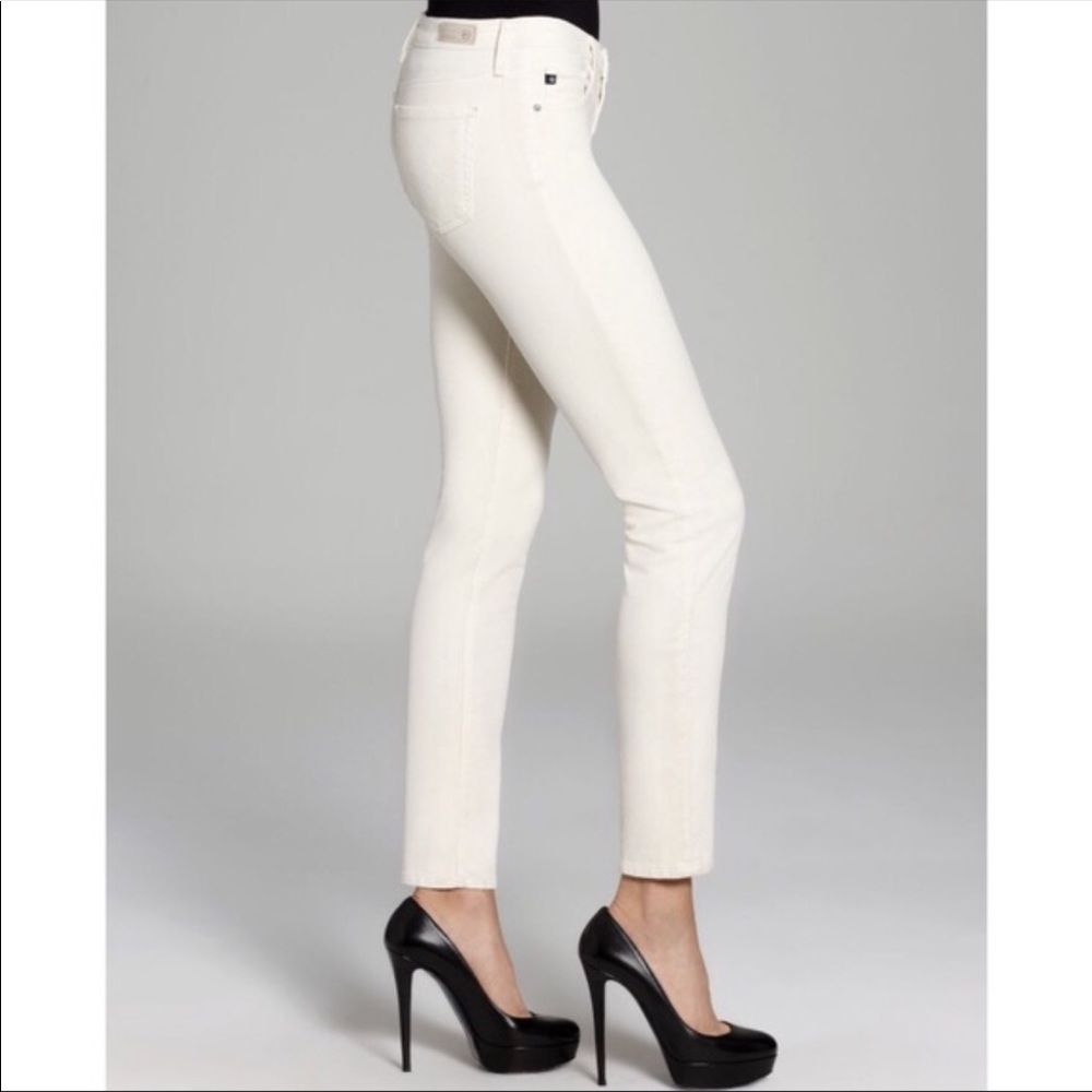 AG The Stilt Cigarette Leg Corduroy In Ivory 27R